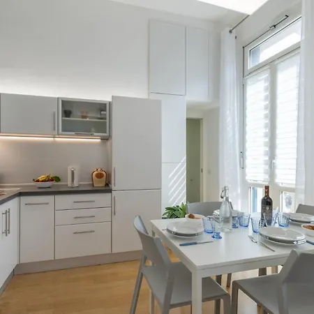 Elegant Duplex In شقة