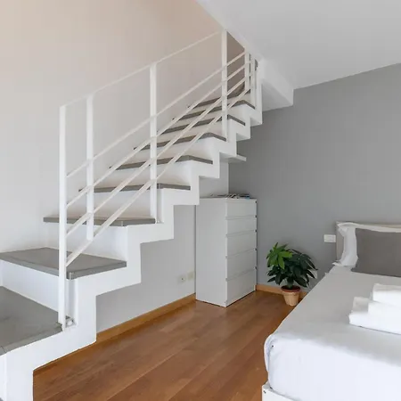 Elegant Duplex In * فلورنس