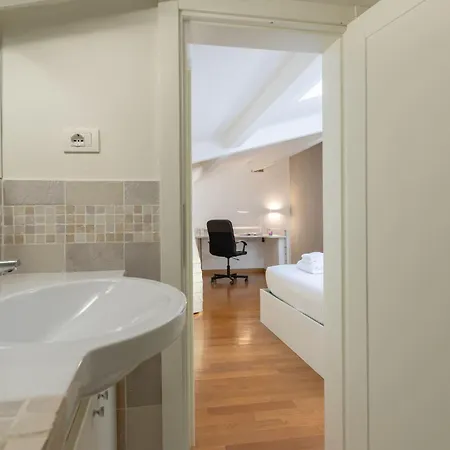 شقة Elegant Duplex In