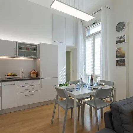 شقة Elegant Duplex In *